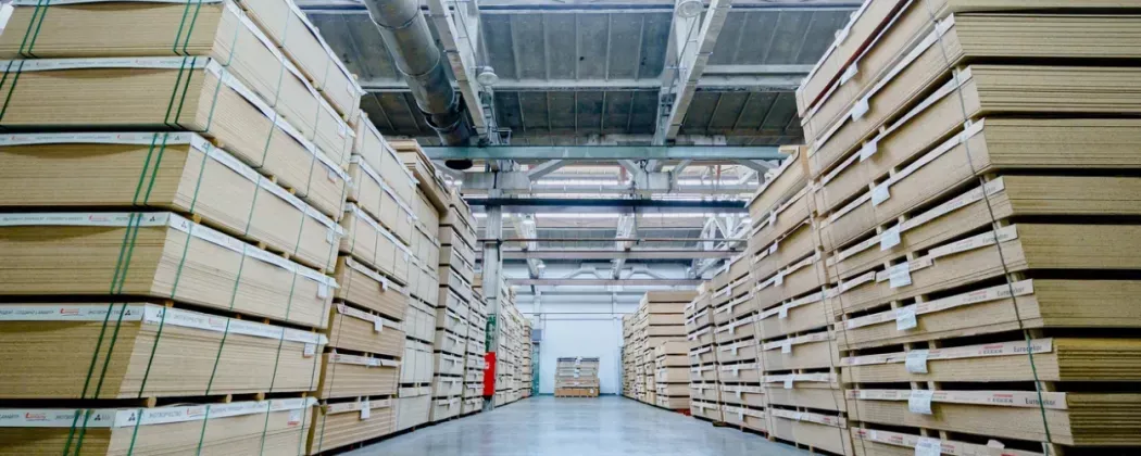 Производство фанеры упало на треть