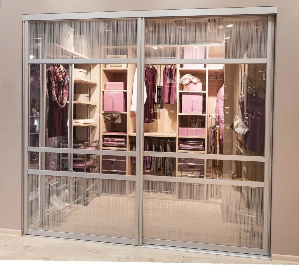 Экспозиция салона мебели Mr.Doors в ТЦ XL, фото