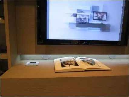 Гатжетизация мебели Милан I Saloni’13, фото