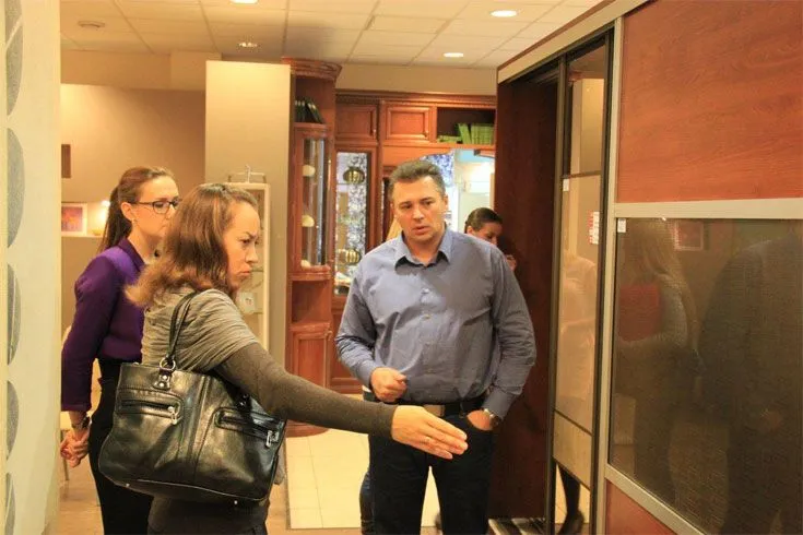 Бизнес-завтрак салон Mr.Doors фото