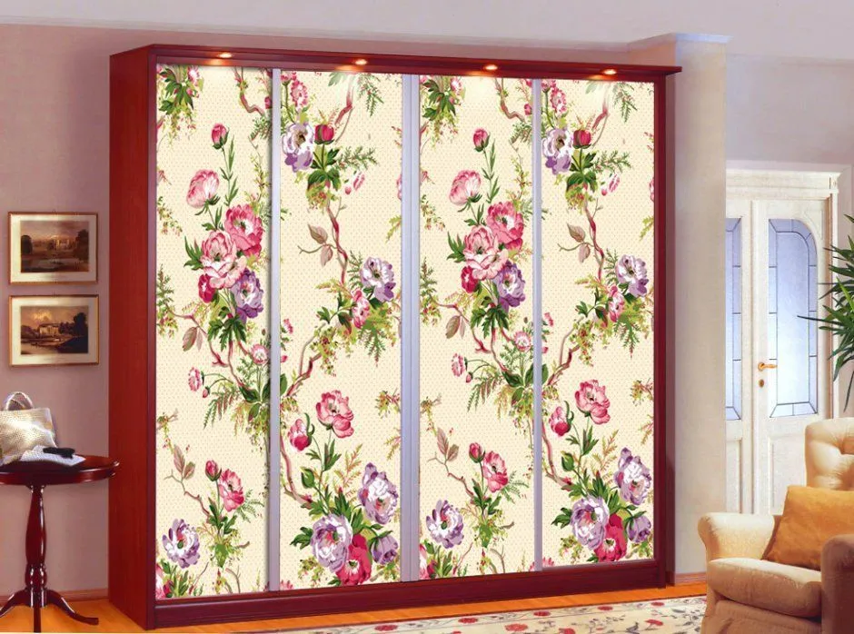 дизайн разноцветного шкафа-купе*