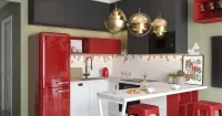 Интересный проект кухни в трех цветах: красном, белом и сером, мебель на заказ MrDoors