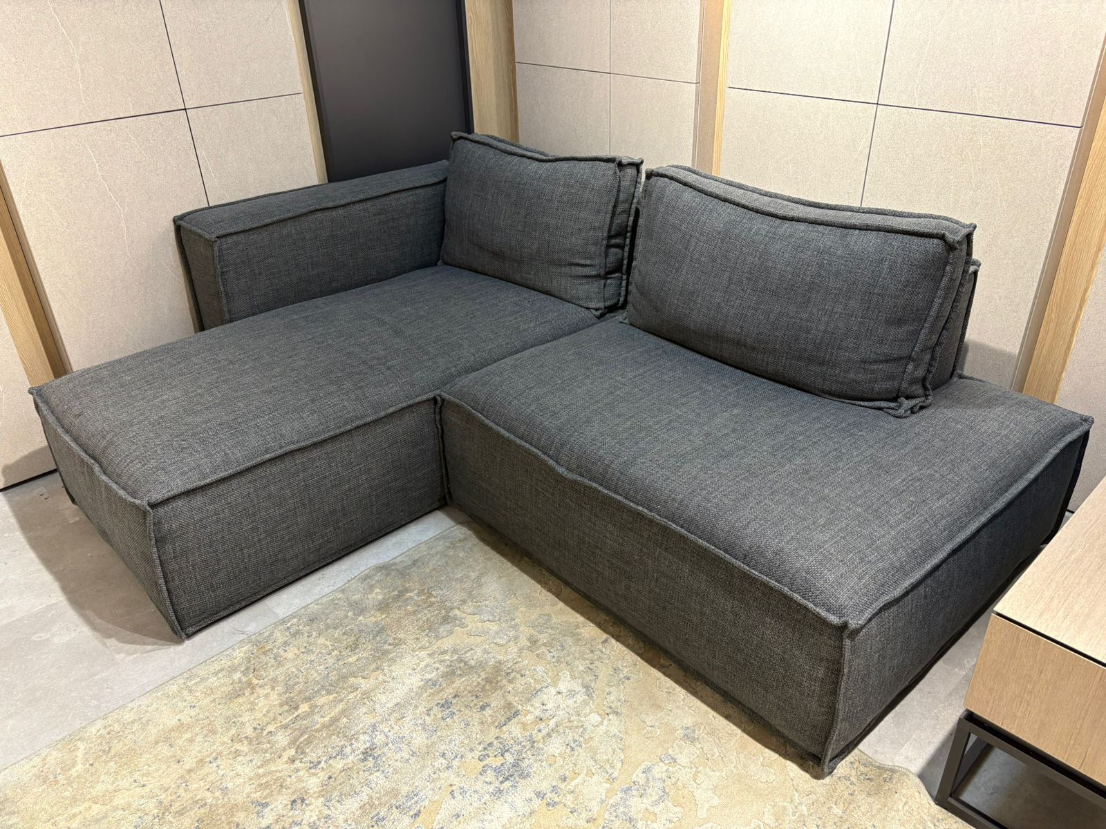  Диван Uomo + подушки (арт. 8747)