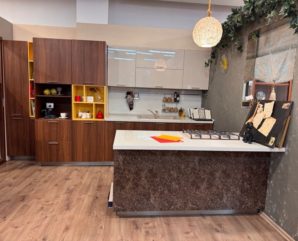  Кухня с островом (арт. 8827)