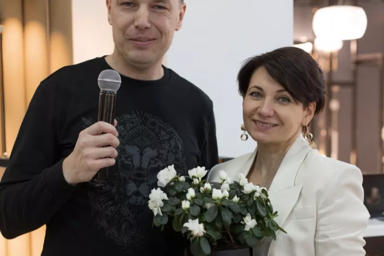 galery img