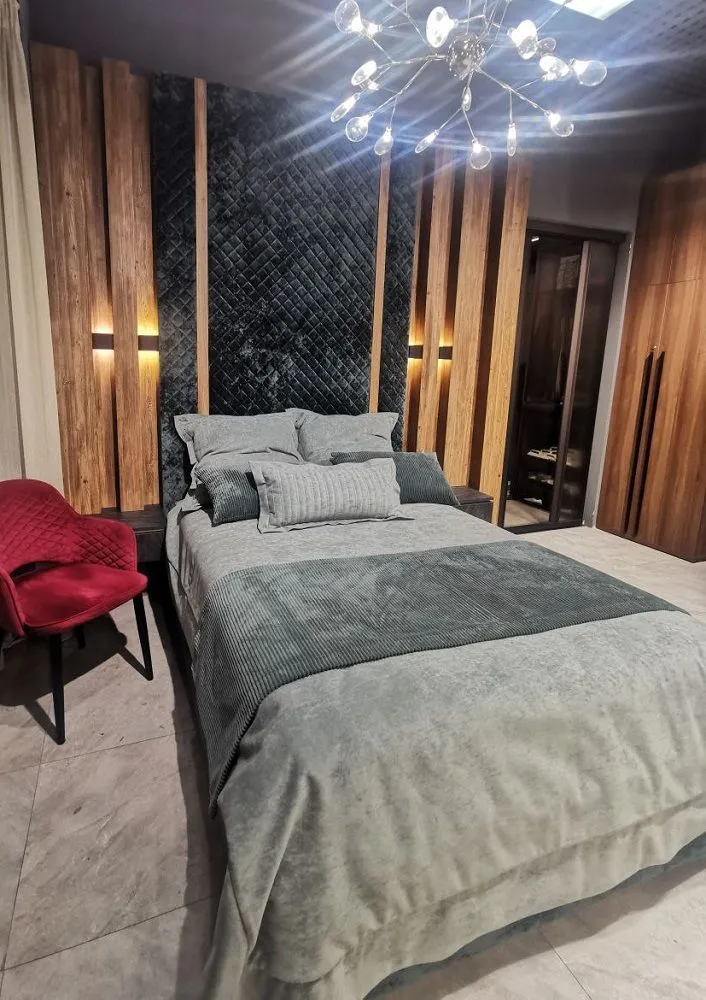  Кровать со стеновой панелью (арт. 8823)