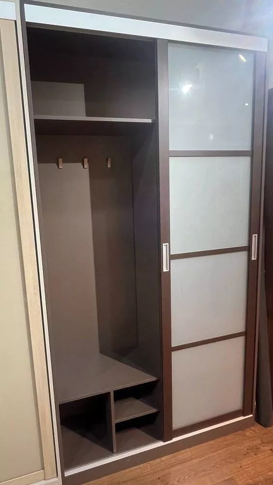  Шкаф для прихожей (арт. 8539)