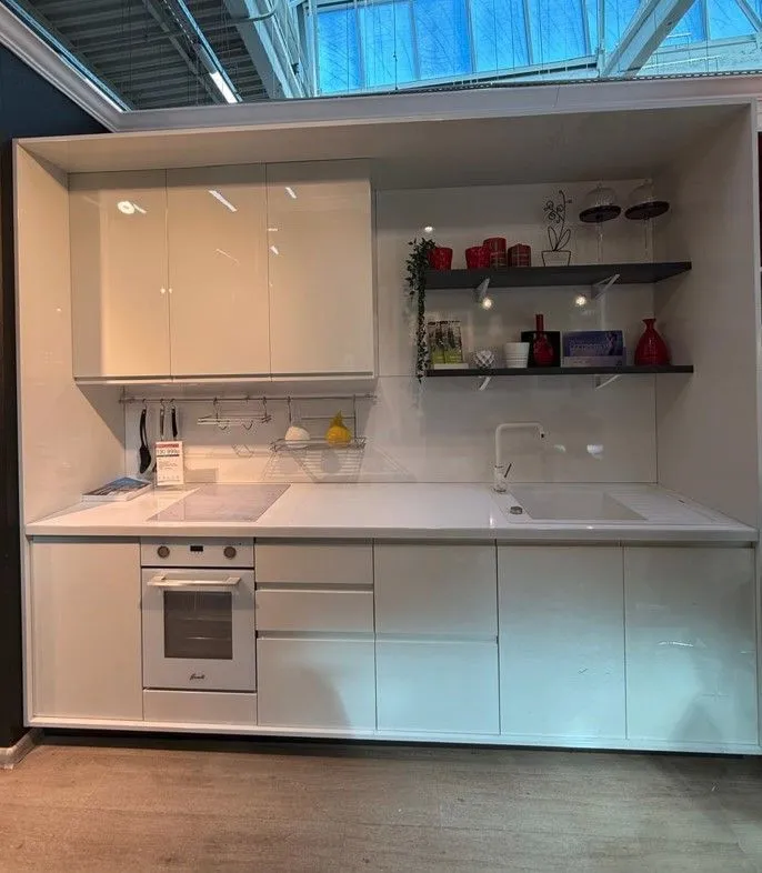  Кухня белая (арт. 8745)