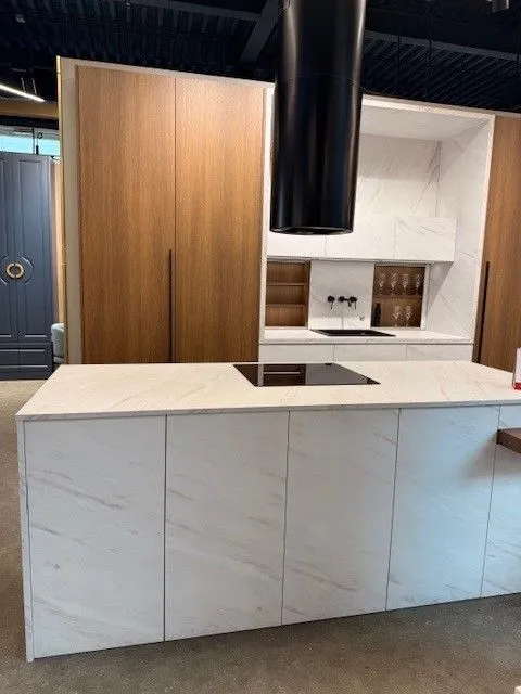  Кухня + остров (арт. 8587)